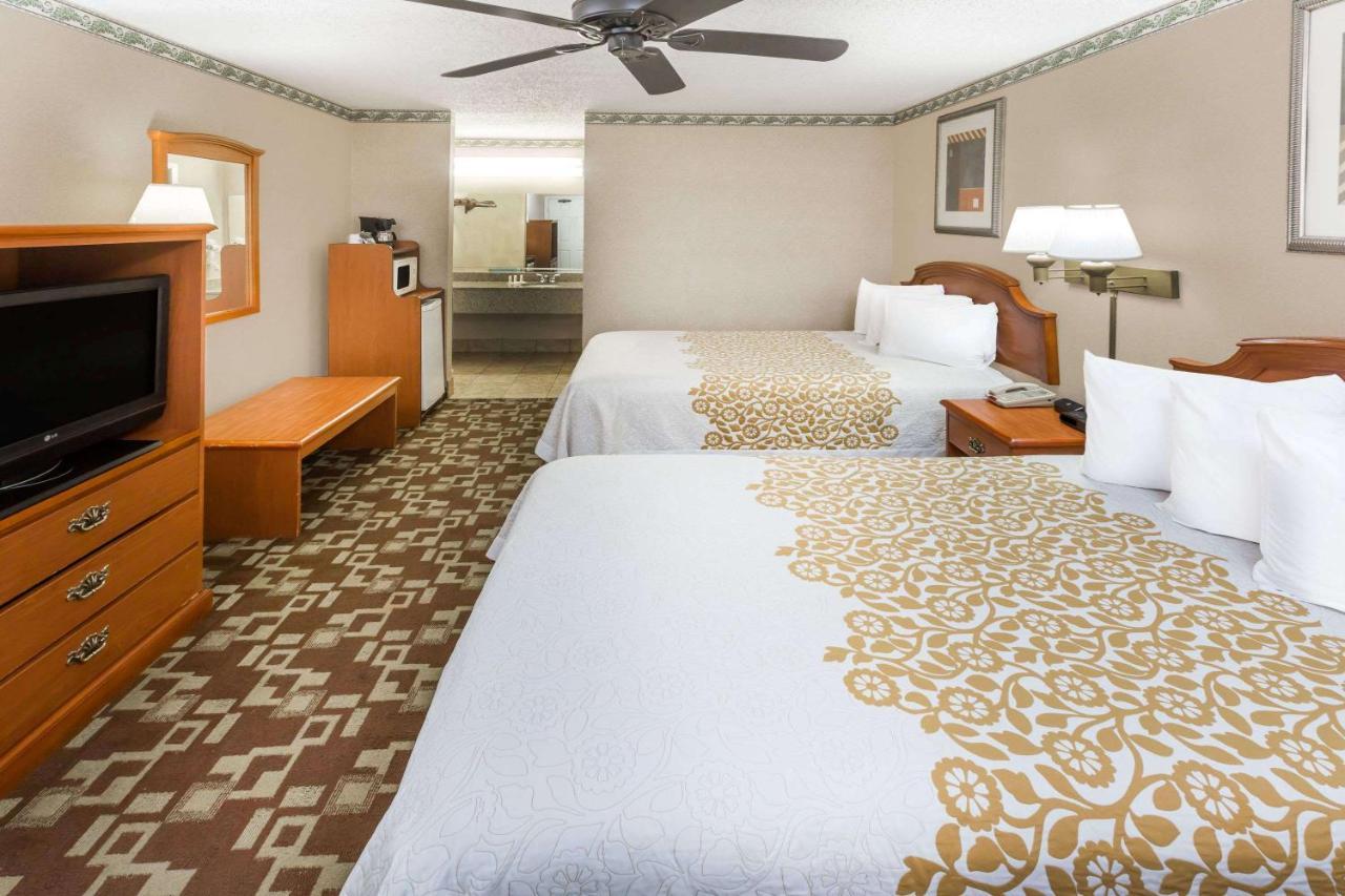 Days-Inn By Wyndham Batesville Ar Luaran gambar