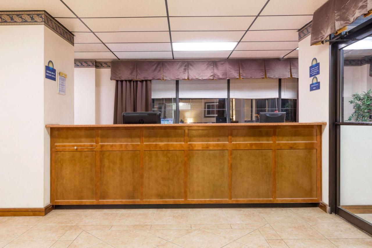 Days-Inn By Wyndham Batesville Ar Luaran gambar